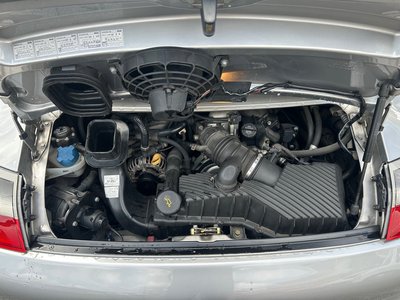 2004 Porsche 911 thumbnail 18