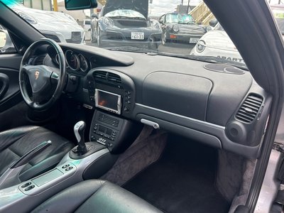 2004 Porsche 911 thumbnail 39