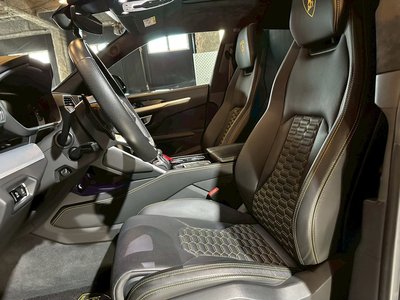 2019 Lamborghini URUS 照片 34