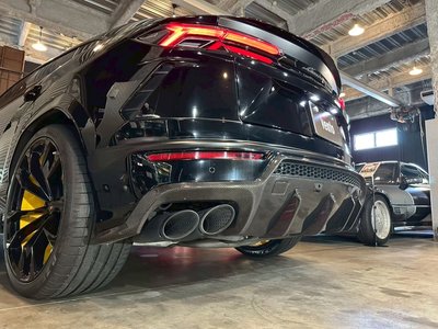 2019 Lamborghini URUS 照片 30