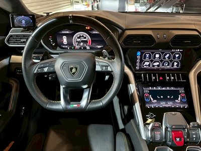 2019 Lamborghini URUS 照片 35