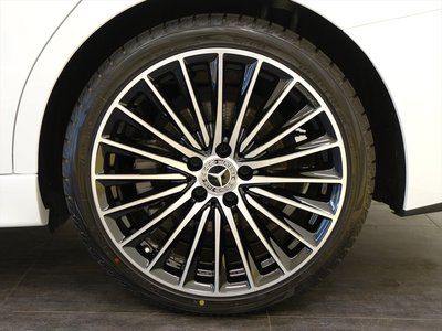 2025 Mercedes-BENZ C-CLASS photo 11