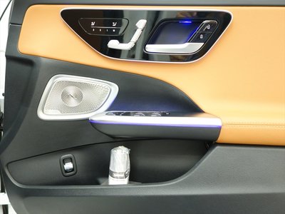 2025 Mercedes-BENZ C-CLASS thumbnail 21