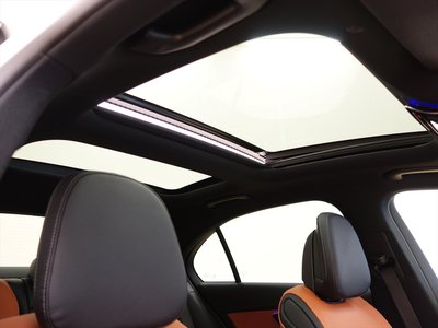 2025 Mercedes-BENZ C-CLASS thumbnail 17