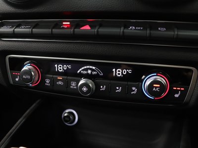صورة 44 لـ 2018 AUDI RS3 SPORTBACK