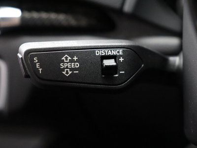 صورة 15 لـ 2018 AUDI RS3 SPORTBACK