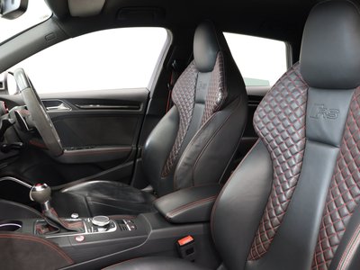 صورة 19 لـ 2018 AUDI RS3 SPORTBACK