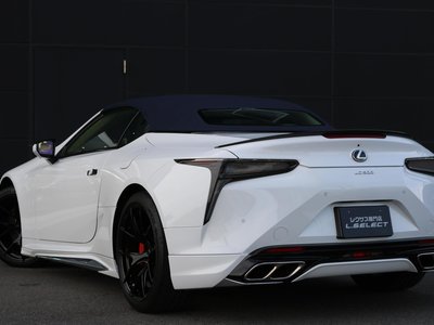 2024 Lexus LC CONVERTIBLE photo 11