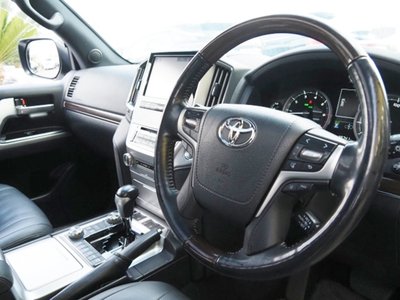 2020 Toyota LAND CRUISER 200 — фото 61
