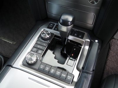 2020 Toyota LAND CRUISER 200 — фото 55
