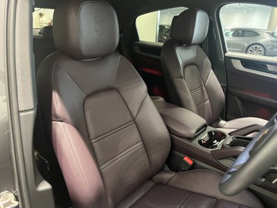 2025 Porsche CAYENNE 缩略图 5