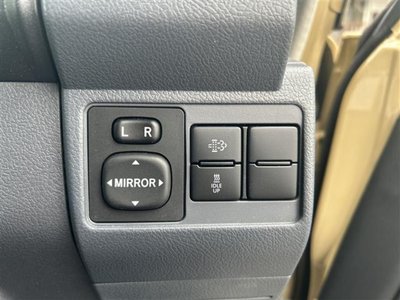 صورة 7 لـ 2024 Toyota LAND CRUISER 70