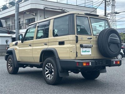 صورة 43 لـ 2024 Toyota LAND CRUISER 70