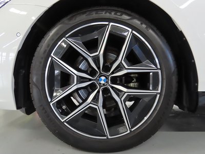صورة مصغرة 24 لـ 2025 BMW 5 SERIES