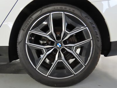 صورة مصغرة 25 لـ 2025 BMW 5 SERIES