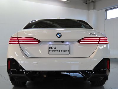 صورة 10 لـ 2025 BMW 5 SERIES