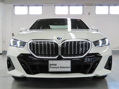 صورة 9 لـ 2025 BMW 5 SERIES