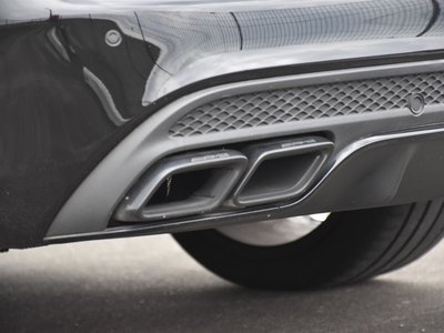 صورة 11 لـ 2015 Mercedes-BENZ C-CLASS AMG