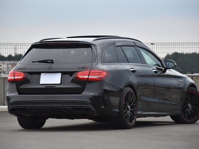 صورة 41 لـ 2015 Mercedes-BENZ C-CLASS AMG