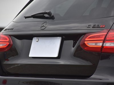 صورة 31 لـ 2015 Mercedes-BENZ C-CLASS AMG