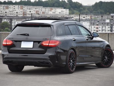صورة 5 لـ 2015 Mercedes-BENZ C-CLASS AMG