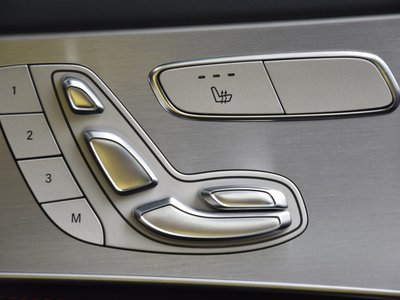 صورة 26 لـ 2015 Mercedes-BENZ C-CLASS AMG