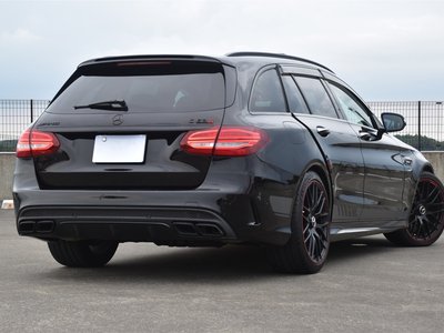 صورة 24 لـ 2015 Mercedes-BENZ C-CLASS AMG