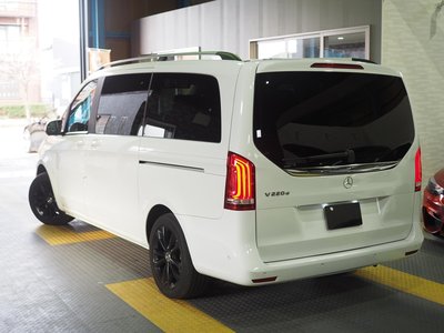 2020 Mercedes-BENZ V-CLASS photo 2
