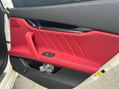 صورة مصغرة 37 لـ 2024 Maserati QUATTROPORTE