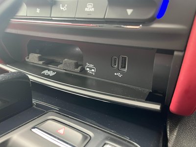 صورة مصغرة 74 لـ 2024 Maserati QUATTROPORTE