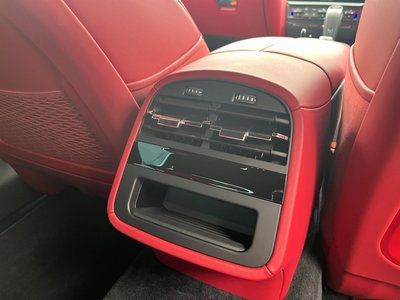 صورة مصغرة 40 لـ 2024 Maserati QUATTROPORTE