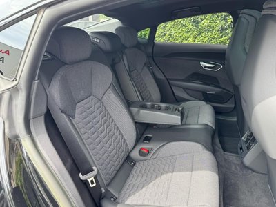 صورة 9 لـ 2023 AUDI E-TRON GT QUATTRO