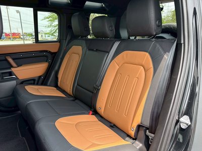 صورة 71 لـ 2023 LAND Rover DEFENDER