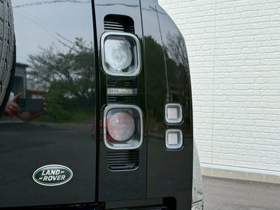 صورة 33 لـ 2023 LAND Rover DEFENDER