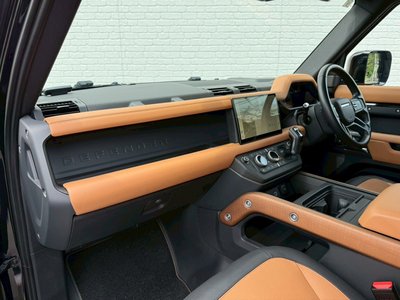 صورة 40 لـ 2023 LAND Rover DEFENDER