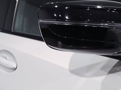 2025 BMW M3 TOURING thumbnail 18