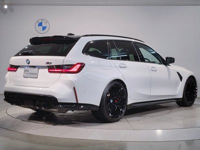 2025 BMW M3 TOURING photo 8