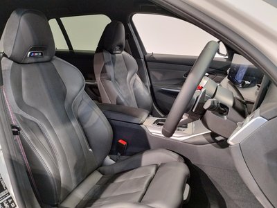 2025 BMW M3 TOURING thumbnail 31