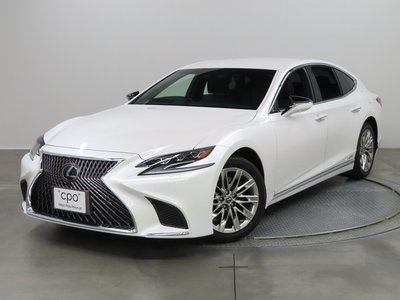 2017 Lexus LS photo 1