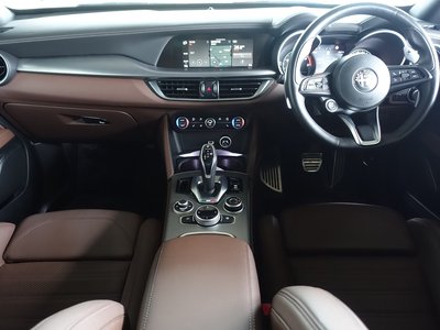 2022 ALFA Romeo STELVIO — фото 18