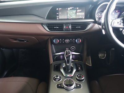 2022 ALFA Romeo STELVIO — фото 20