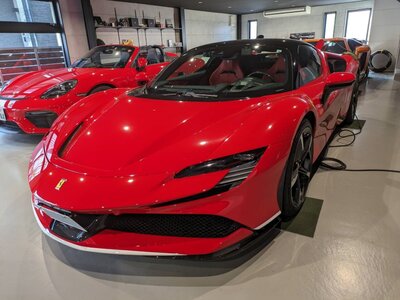 2021 Ferrari SF90 STRADALE 照片 1