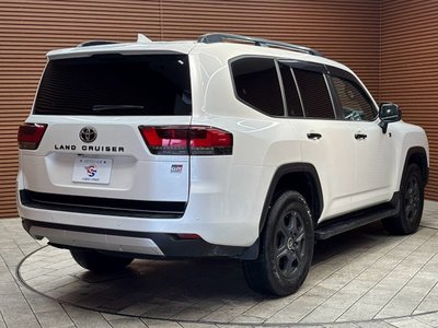 2023 Toyota LAND CRUISER 300 thumbnail 36