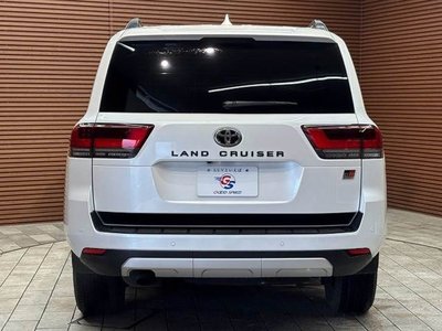 2023 Toyota LAND CRUISER 300 photo 16