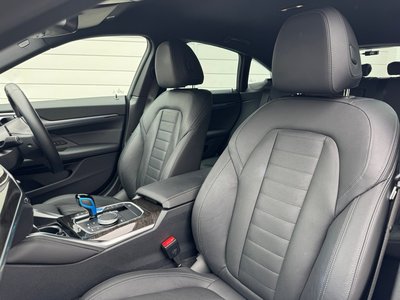 2022 BMW I4 — фото 43