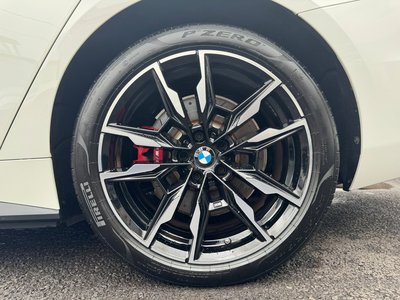 2022 BMW I4 — фото 16