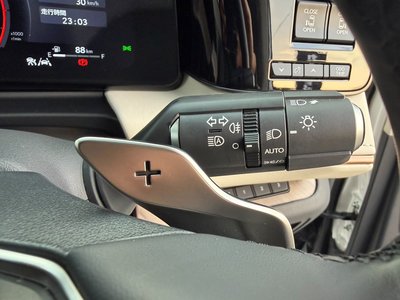 صورة 24 لـ 2024 Lexus LM