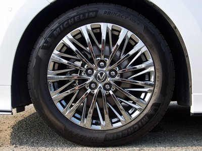صورة 73 لـ 2024 Lexus LM