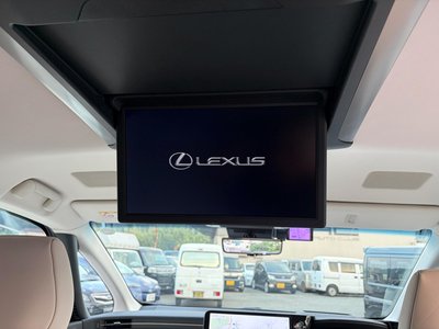 صورة 41 لـ 2024 Lexus LM