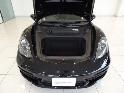 2019 Porsche 718 thumbnail 21